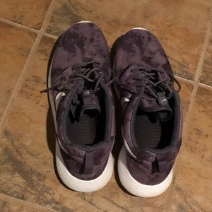 Nike Roshe Run men’s size 12.5